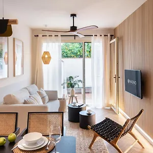 https://magno-apartments-robles-with-private-parking.es-andalucia.com